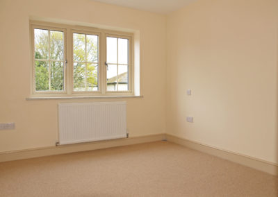 2 Kemys Gardens bedroom